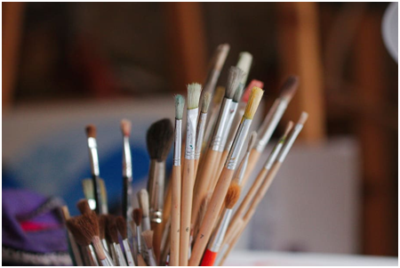 How to clean oil paint brushes: interesting tips and methods to clean the brushes and all you want to know.