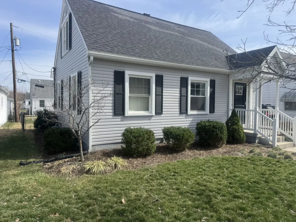 Vinyl Siding: Weighing the Pros and Cons for Your Home Vinyl Siding